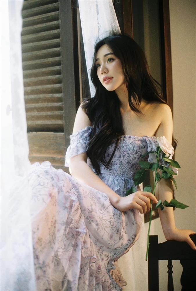 Nữ chính phim Đừng Làm Mẹ Cáu diện bikini khoe làn da trắng không tì vết-6