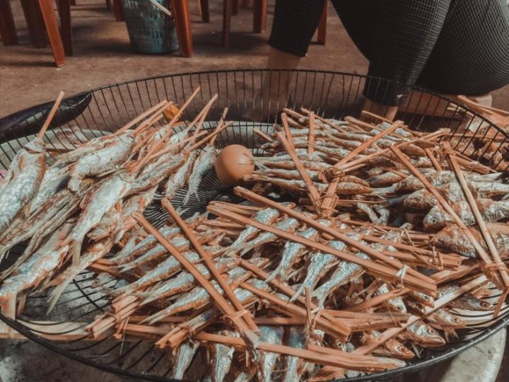 Đến Bắc Kạn thưởng thức đặc sản cá nướng Pác Ngòi dân dã, đậm vị núi rừng-3