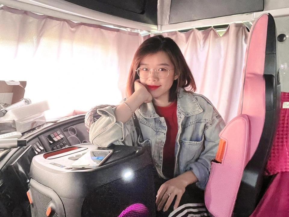 Nữ tài xế xinh đẹp Thái Nguyên gây sốt: Lái xe 30 tấn chinh phục đường đèo-12