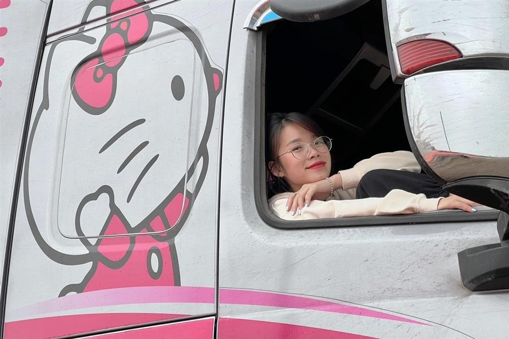 Nữ tài xế xinh đẹp Thái Nguyên gây sốt: Lái xe 30 tấn chinh phục đường đèo-2