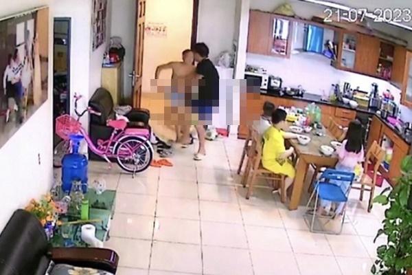 8 cảnh sát phải nhập viện sau khi dập đám cháy nhà kho rộng 1.000m2-3