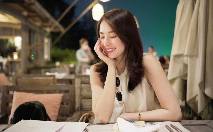 Hình ảnh đời thường Đặng Thu Thảo qua ống kính của chồng doanh nhân-4