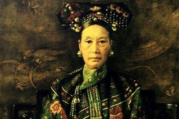 50 người vô tình nhìn thấy mặt mộc của Từ Hi Thái hậu phải nhận kết cục gì?-4