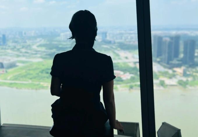 Bỏ việc, bỏ nhà đi buôn đất, vợ trẻ mất trắng còn nợ ngập đầu-1