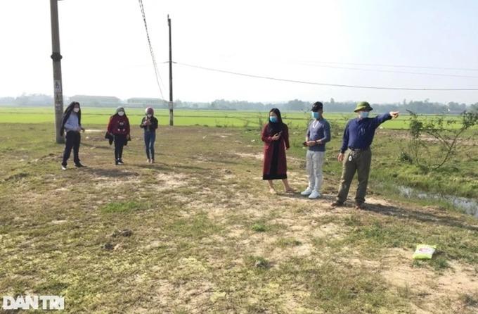 Bỏ việc, bỏ nhà đi buôn đất, vợ trẻ mất trắng còn nợ ngập đầu-2