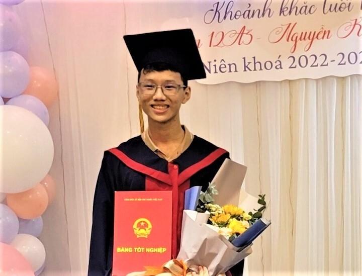 Các thủ khoa thi tốt nghiệp THPT 2023 lựa chọn trường đại học nào?-3