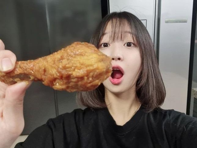 Ngoại hình nhỏ nhắn của cô gái ăn khỏe nhất Hàn Quốc-4