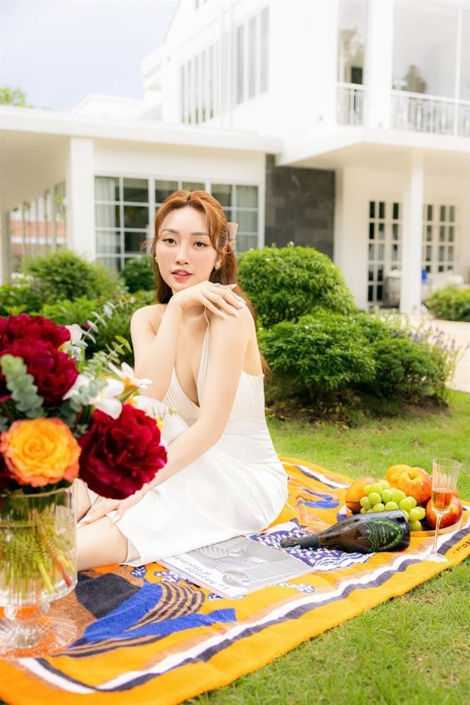 Bà xã doanh nhân của Chi Bảo ngày càng trẻ trung, quyến rũ-9