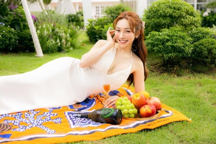 Bà xã doanh nhân của Chi Bảo ngày càng trẻ trung, quyến rũ-11