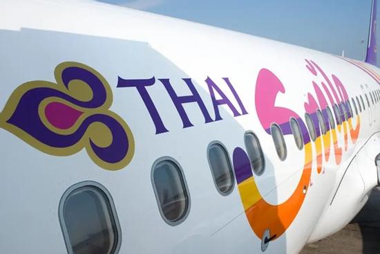 Máy bay phải quay đầu về nơi xuất phát do hành khách quên túi tiền ở sân bay