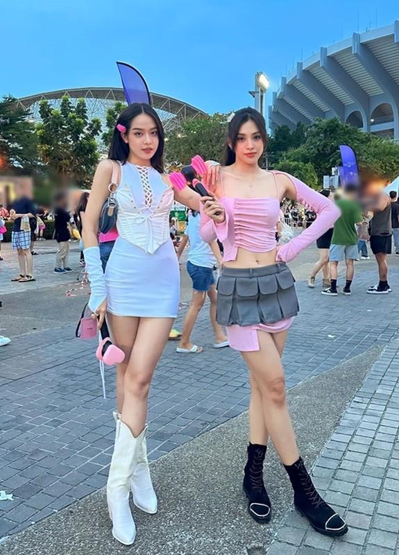 Thời trang đi ‘đu’ BlackPink: Thùy Tiên - Phương Nga chuẩn hồng đen, vợ chồng Diệu Nhi - Anh Tú lạc quẻ-3