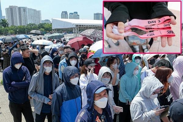 Fan Việt tiếp cận BLACKPINK: Chụp cùng Rosé, Jennie hệt bạn thân, trao hoa rồi chạm tay Jisoo-10