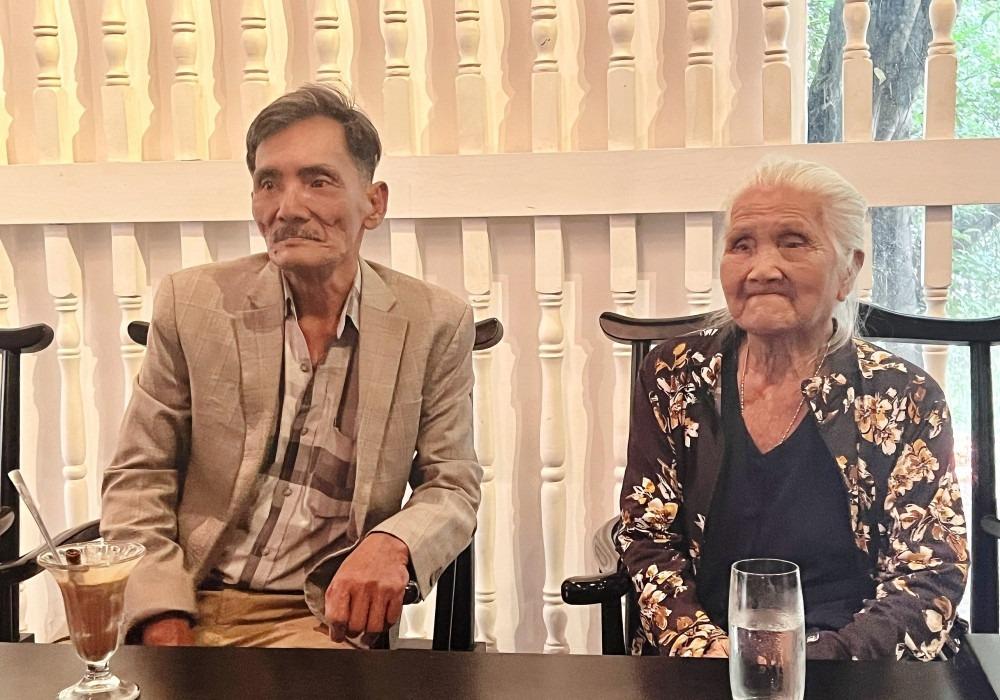 Nghệ sĩ Hồng Sáp U90 sống lay lắt qua ngày, kiếm từng đồng lo cho con cháu-4