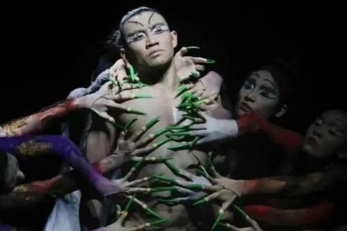 Ba người mẫu tố bị CEO công ty quản lý tấn công tình dục-4