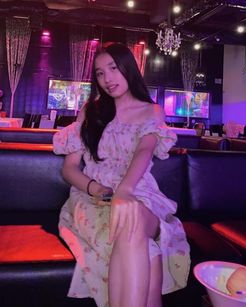 Jenny Huỳnh về nước, lên đồ dự sự kiện đơn giản mà vẫn đẹp-4