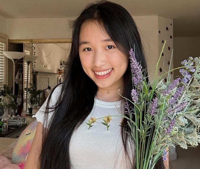 Cuối tuần này, Khánh Vy và nhiều bạn trẻ nổi tiếng sẵn sàng đu Blackpink-10