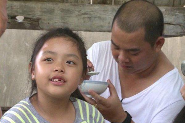 Con út 15 tuổi của siêu mẫu Thúy Hạnh được dân mạng ví von là tiểu Kim Tea Hee-1