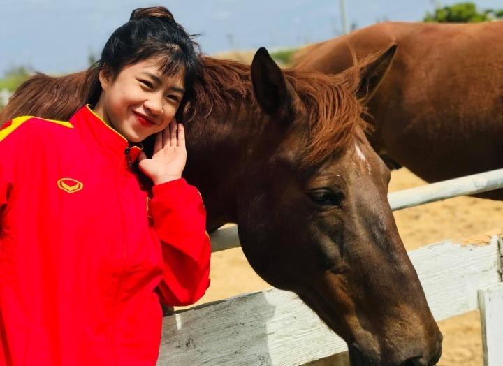 Màn dậy thì thành công của cơn lốc đường biên Thanh Nhã-4