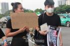 Cảnh bát nháo mua bán vé chợ đen show BlackPink ở Mỹ Đình