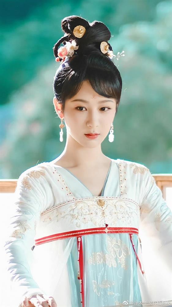 Địch Lệ Nhiệt Ba lép vế trước Dương Tử vì diễn xuất kém-2