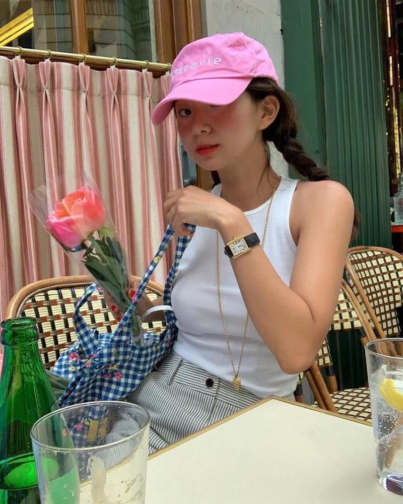 5 item màu hồng dễ phối đồ cho các nàng diện đi concert BLACKPINK-5