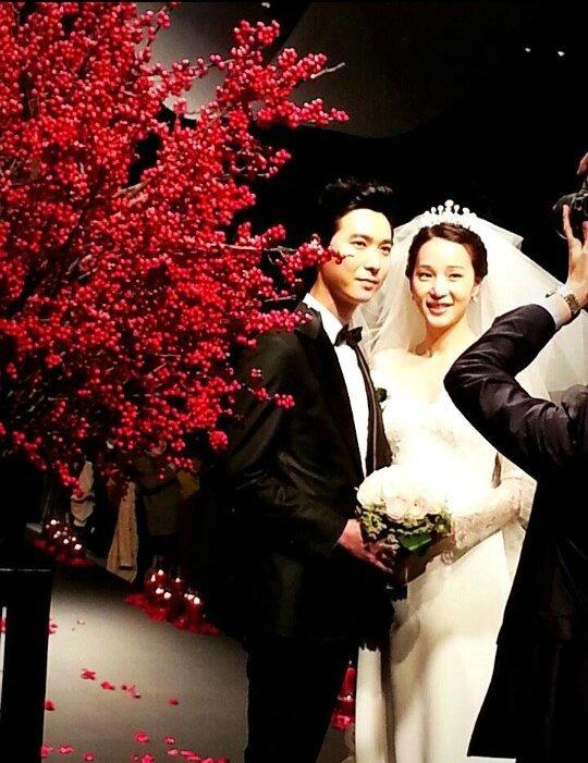 Nam thần đẹp trai nhất Kpop một thời giờ ra sao?-6