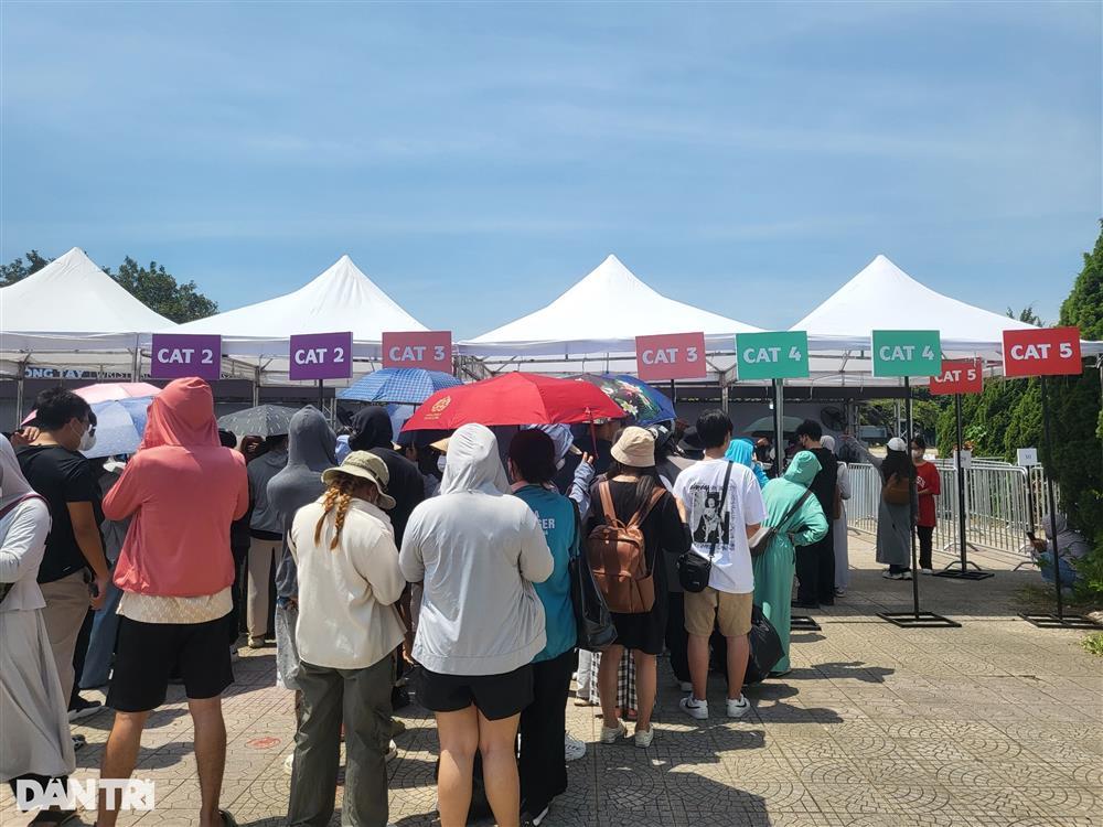 Vé V.I.P Blackpink ở chợ đen còn 6 triệu đồng, fan sợ không dám mua-4