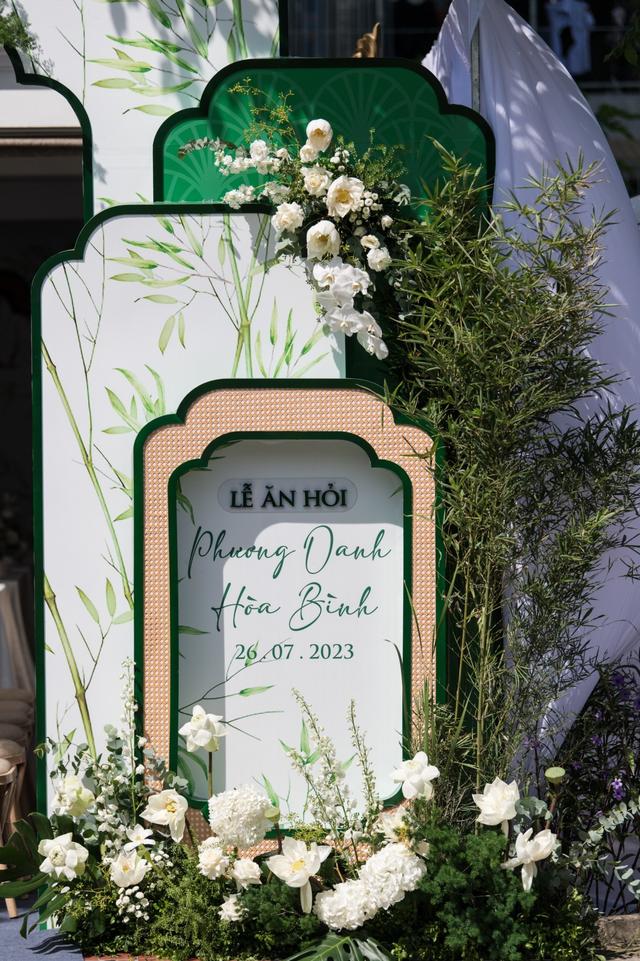 Đám hỏi Phương Oanh - Shark Bình: Một nghệ sĩ nổi tiếng cũng chọn thiết kế tương tự nhưng vì sao không gây tranh cãi?-3