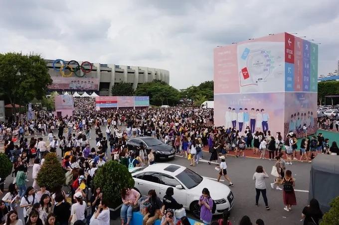 Người hâm mộ phải ghi nhớ 7 điều này khi đi đu thần tượng-2