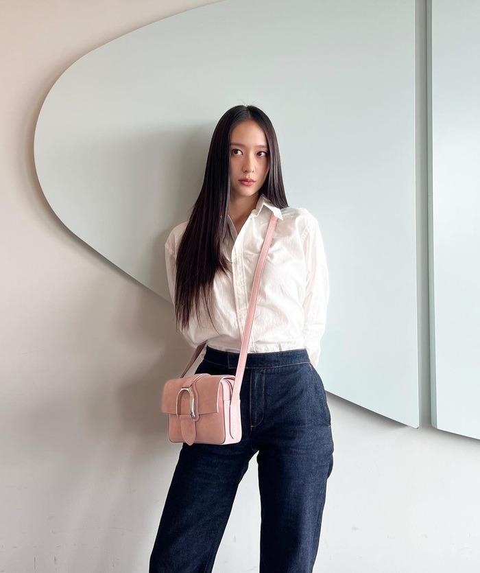 Phong cách đơn giản mà sang trọng của Krystal-3