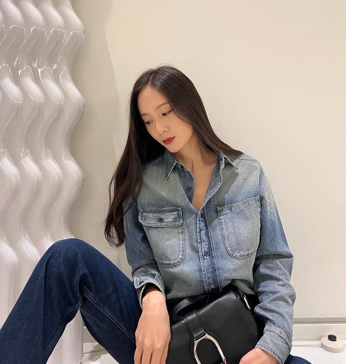 Phong cách đơn giản mà sang trọng của Krystal-10