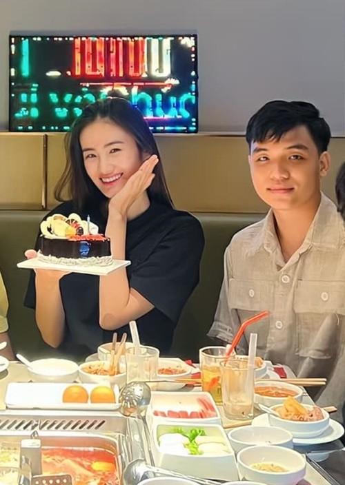 Bạn trai Hoa hậu Ý Nhi lên tiếng về ồn ào bạn trai phải thay đổi để theo kịp tôi-3