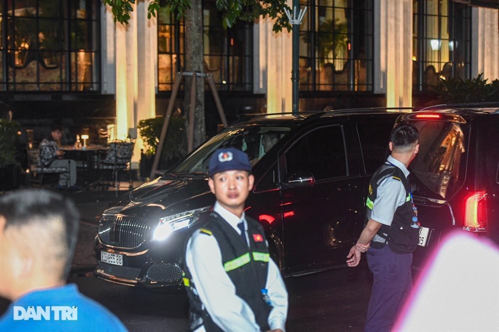 4 thành viên nhóm BlackPink đã về đến khách sạn ở Hà Nội-3