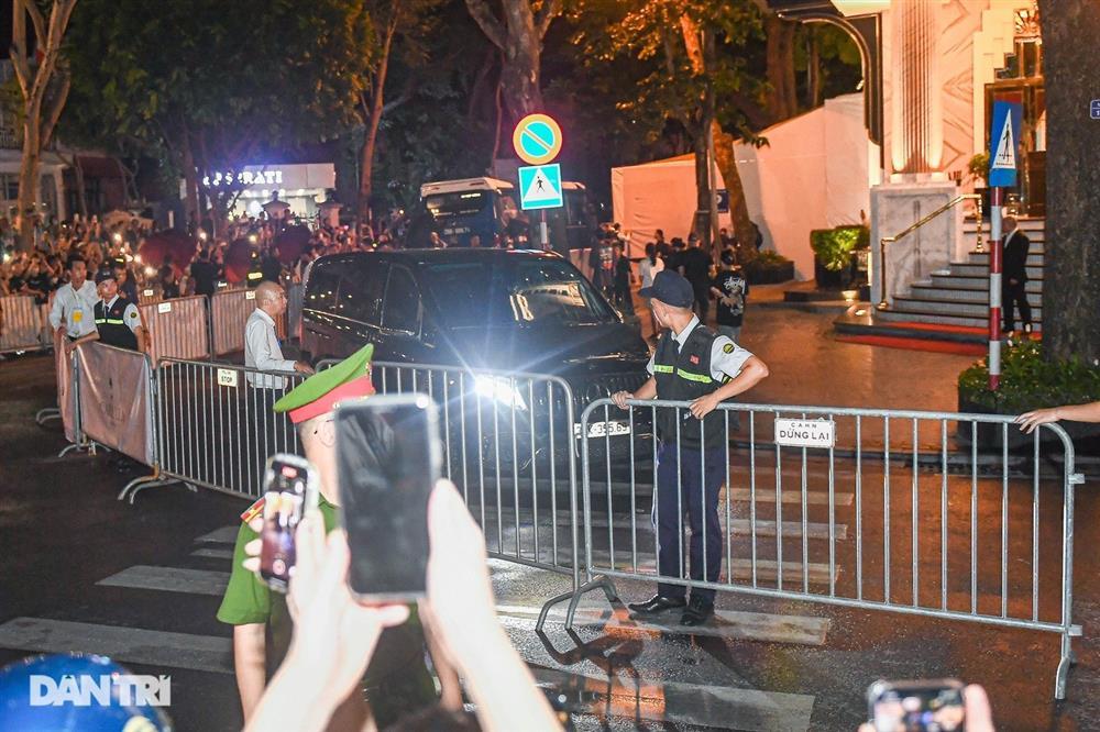 4 thành viên nhóm BlackPink đã về đến khách sạn ở Hà Nội-4