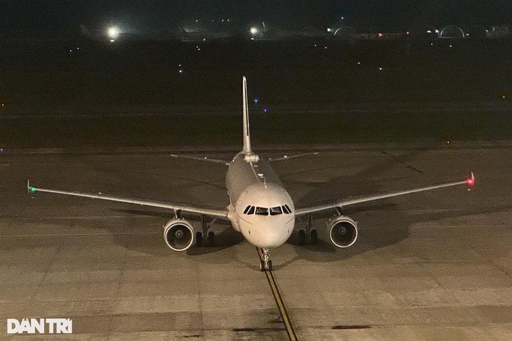 4 thành viên nhóm BlackPink đã về đến khách sạn ở Hà Nội-12