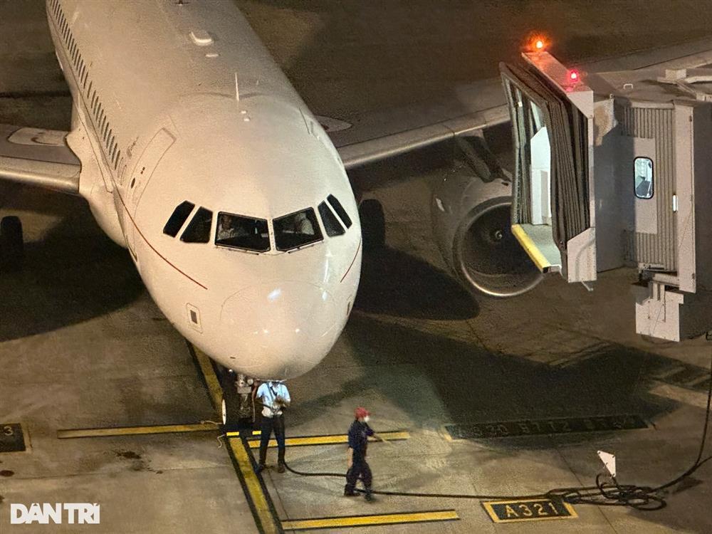 4 thành viên nhóm BlackPink đã về đến khách sạn ở Hà Nội-13