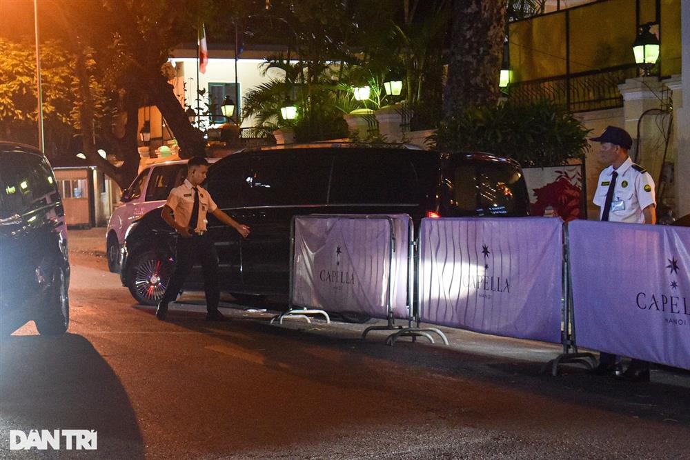 4 thành viên nhóm BlackPink đã về đến khách sạn ở Hà Nội-19