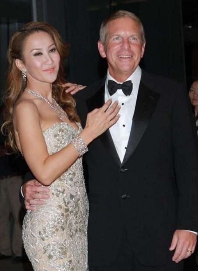 Chồng diva Coco Lee nói gì về việc muốn thay đổi di chúc, chia tài sản?-1