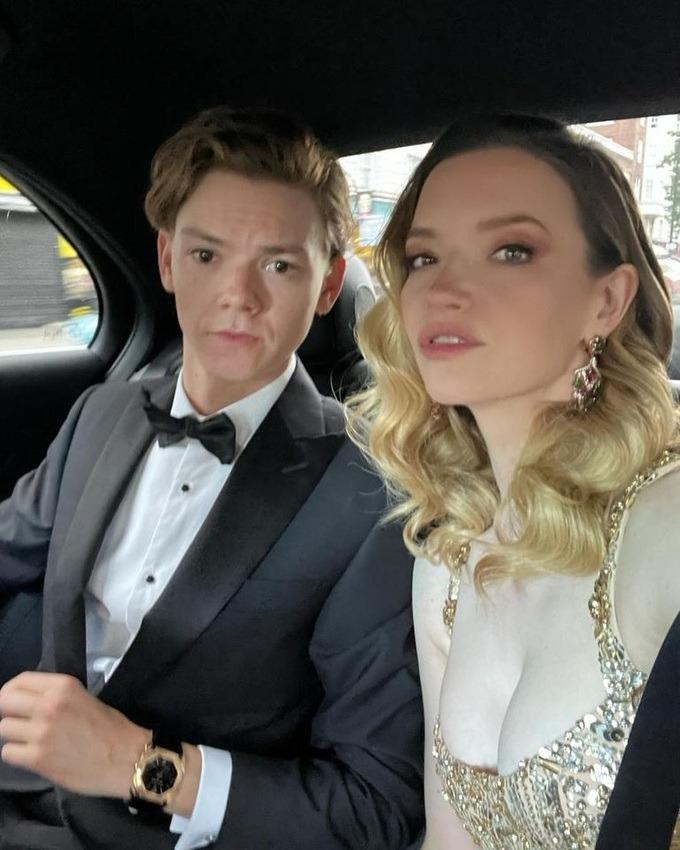 Tỷ phú Elon Musk hành xử đẹp khi vợ cũ đính hôn-2