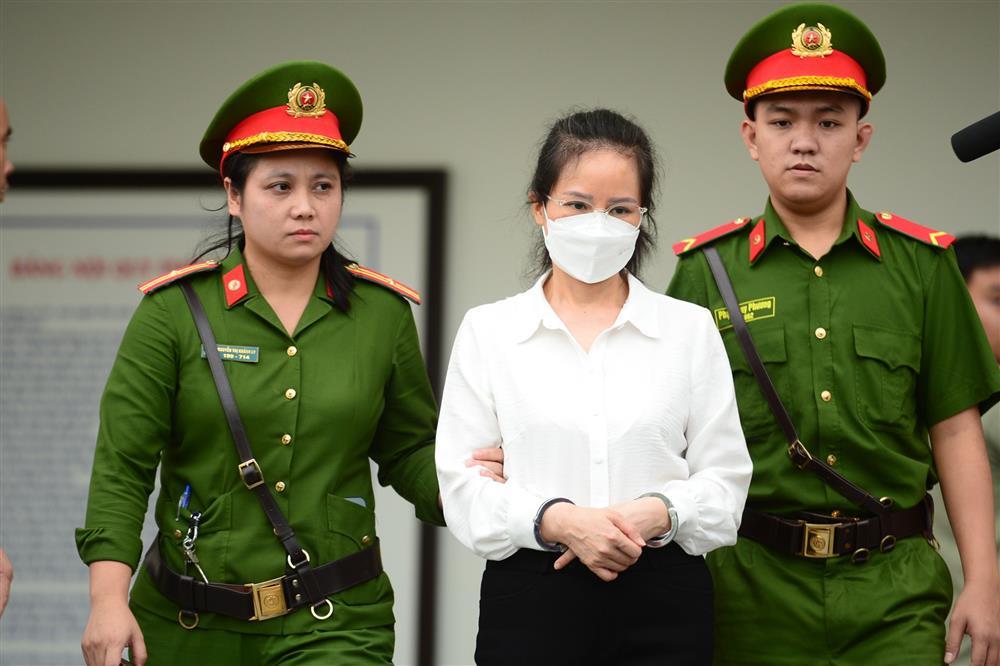 Án nặng, án nhẹ trong vụ chuyến bay giải cứu-1