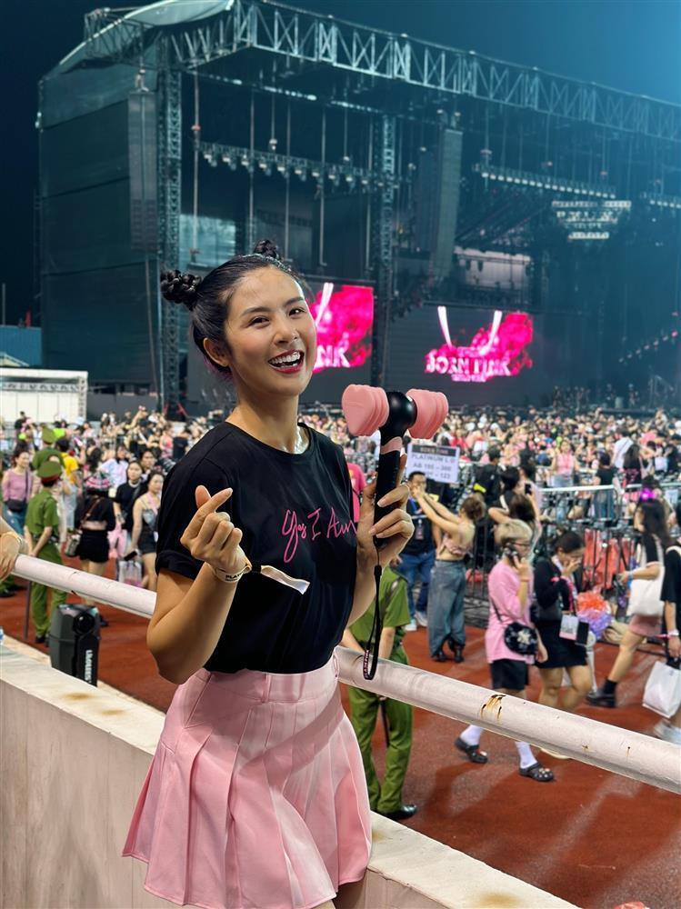 Giao diện hài hước của Minh Tiệp đi đu BlackPink, lý do đằng sau khiến fan thích thú-4