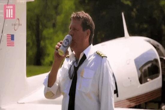 Cơ trưởng bị bắt tại sân bay vì say xỉn ngay trước chuyến bay chở 267 hành khách