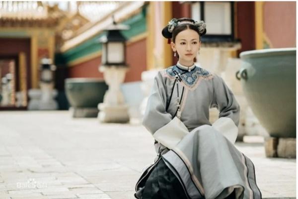 Được hoàng đế sủng ái, nhưng vì sao cung nữ lại sợ?-3