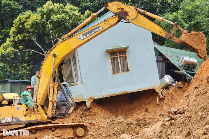 Một đoạn đèo Bảo Lộc tan hoang, đang tìm kiếm nạn nhân thứ 4-2