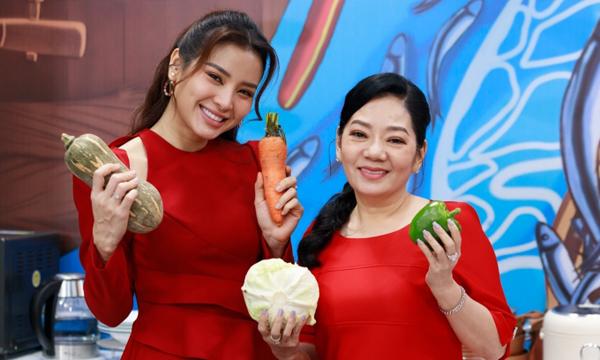 Mẹ chồng Phương Trinh Jolie có tính cách đặc biệt ra sao mà con dâu hết lời ca ngợi?-1