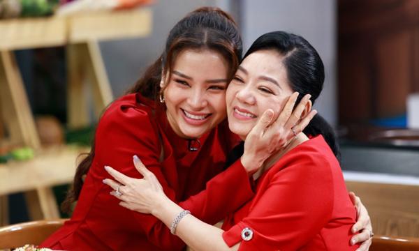 Mẹ chồng Phương Trinh Jolie có tính cách đặc biệt ra sao mà con dâu hết lời ca ngợi?-6