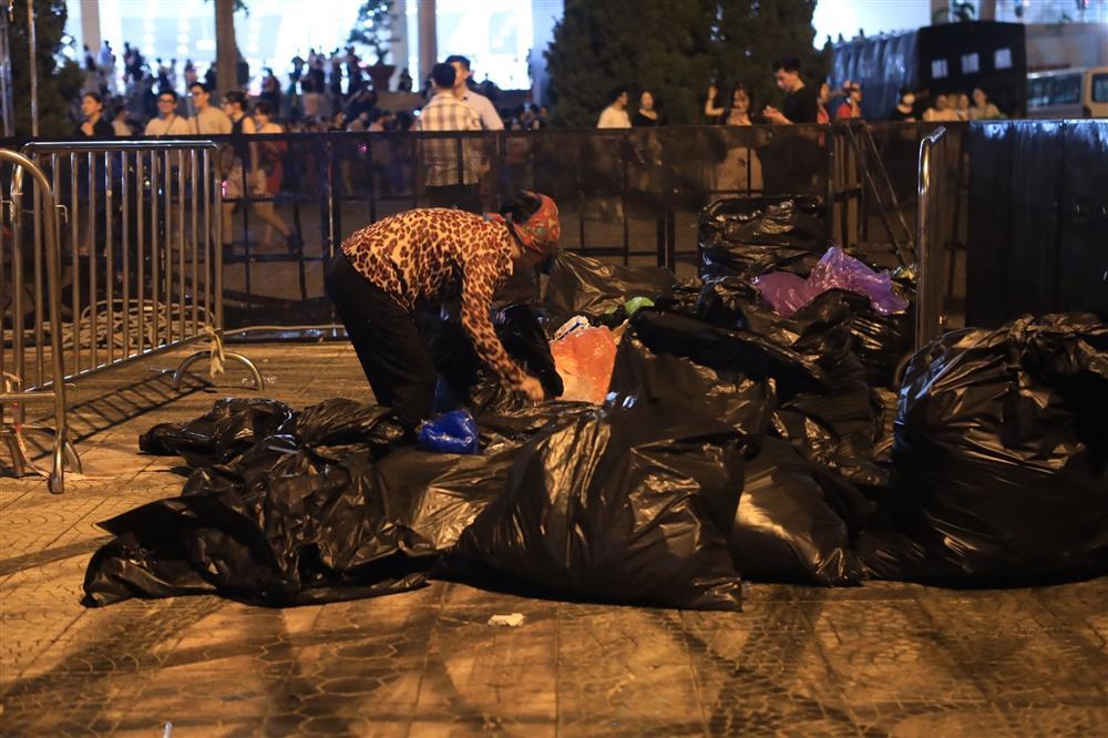 Sân vận động Mỹ Đình bội thực rác sau đêm diễn của BlackPink-18