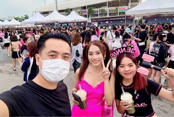 Đưa vợ và bạn gái đi xem BLACKPINK, biểu cảm của Độ Mixi, Đoàn Văn Hậu gây bão-8