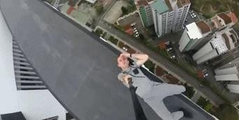 Sống ảo trên các tòa nhà chọc trời, chàng trai ra đi ở tuổi 30 khi leo lên tòa tháp ở Hong Kong-6