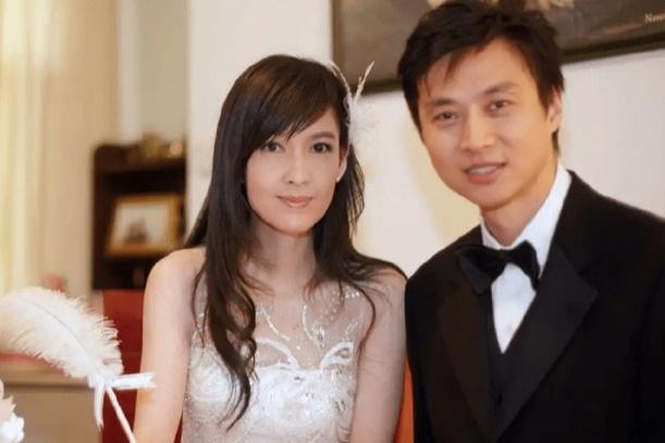 Ngọc nữ số 1 showbiz hack tuổi cực đỉnh sau 30 năm, U60 vẫn trẻ đẹp như thiếu nữ khiến netizen quá sốc-9